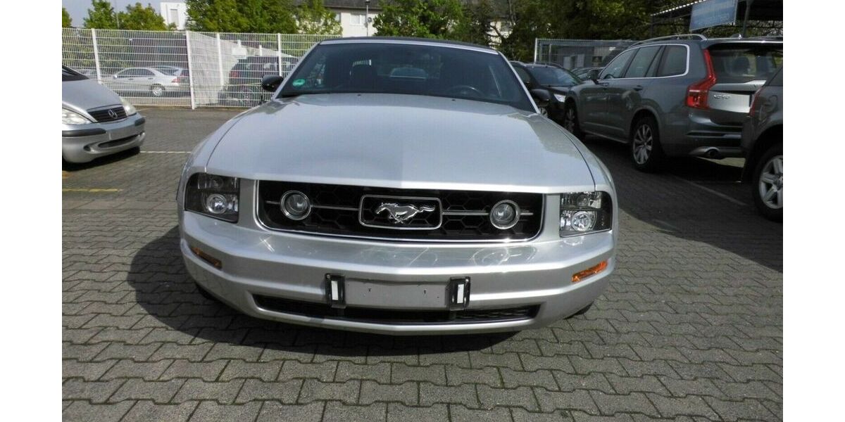 Ford Mustang 126.430 km 10.300 € Mainz-Kastel 55252