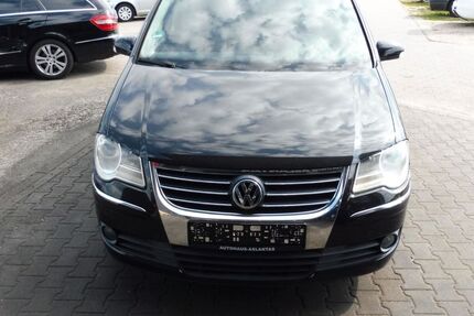 VW Touran 210.000 km 5.900 € Ingelheim 55218