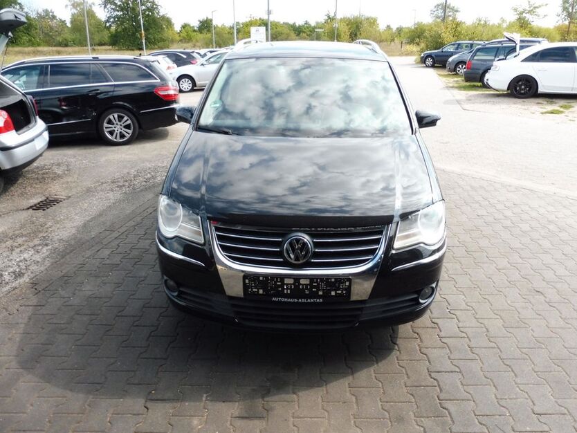 VW Touran 210.000 km 5.900 € Ingelheim 55218