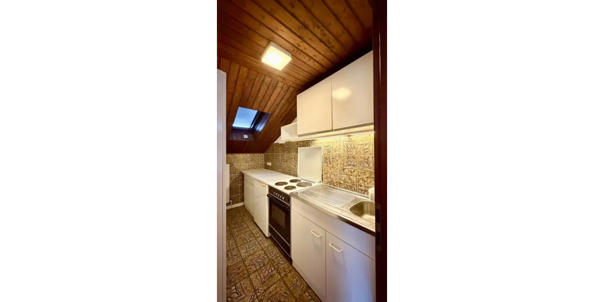 Dachgeschoßwohnung Schmitten im Taunus - 2 Zimmer, 50 m&sup2;, 120.000&euro; | Angebot:25896063