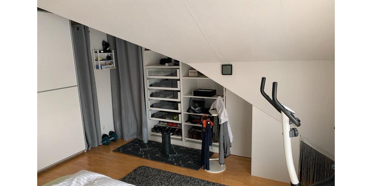 Dachgeschoßwohnung Rüsselsheim am Main - 2 Zimmer, 65 m&sup2;, 950&euro; | Angebot:26679034