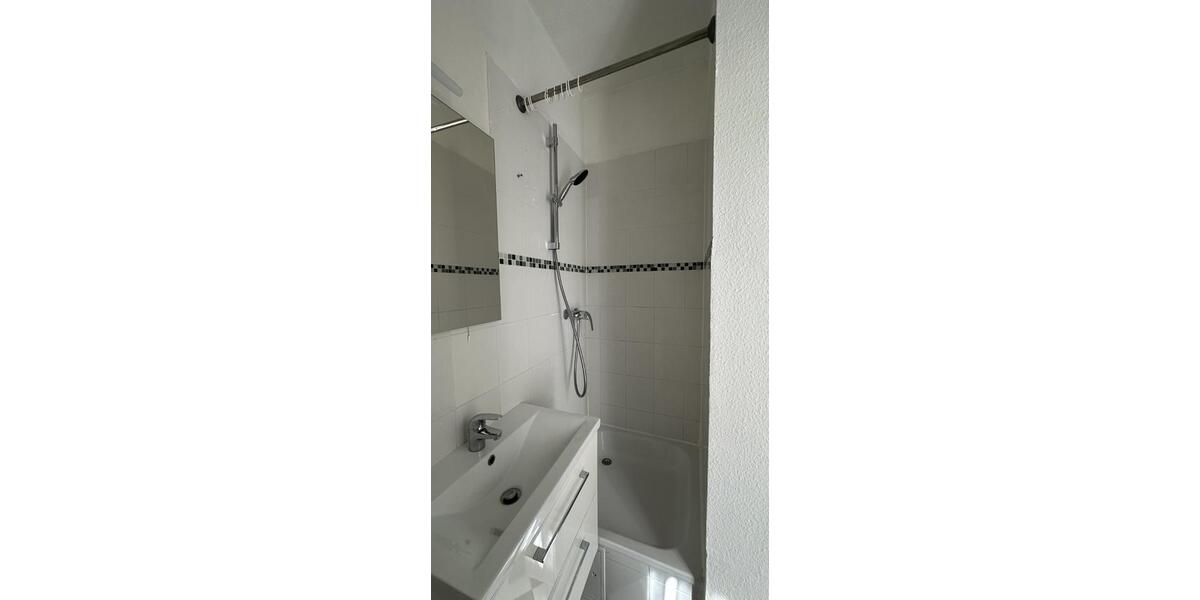 Etagenwohnung Wiesbaden Nordost - 2 Zimmer, 41 m&sup2;, 1.270&euro; | Angebot:25824533