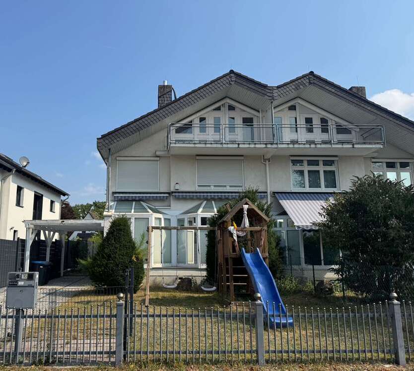 Haus zum Kaufen in Neu-Isenburg 749.000 € 161 m²