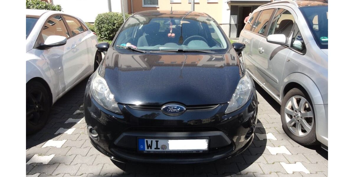 Ford Fiesta 83.000 km 4.550 € Wiesbaden 65187
