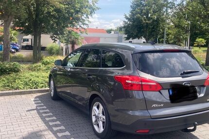 Ford Focus 61.000 km 11.800 € Wörrstadt 55286