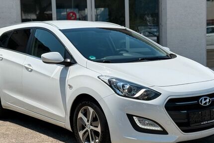 Hyundai i30 140.000 km 8.999 &euro; Wiesbaden 65203