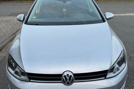VW Golf 160.000 km 13.000 € Rüsselsheim am Main 65428