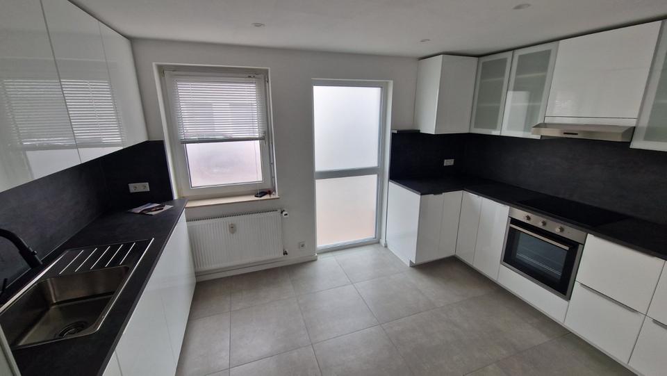 Erdgeschoßwohnung Hofheim am Taunus - 4 Zimmer, 95 m&sup2;, 355.000&euro; | Angebot:25026173