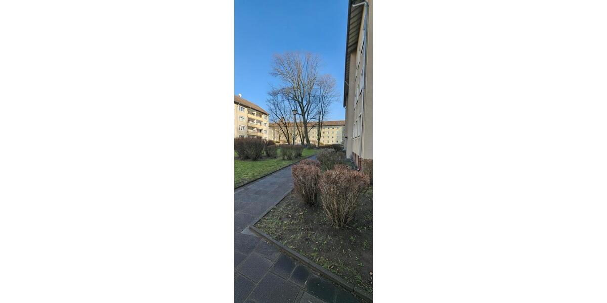Etagenwohnung Frankfurt am Main West - 2 Zimmer, 64 m&sup2;, 244.000&euro; | Angebot:26110371