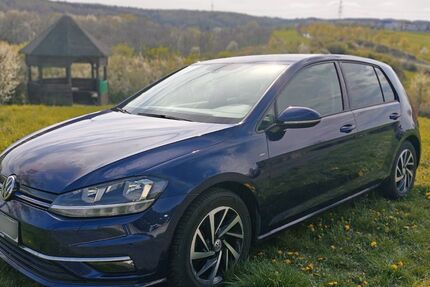 VW Golf 98.298 km 13.900 &euro; Hünstetten 65510