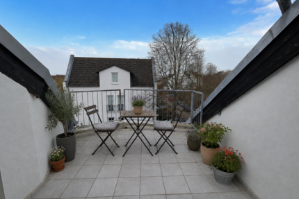 Wohnung Wiesbaden Bierstadt - 2.5 Zimmer, 80 m&sup2;, 990&euro; | Angebot:27323880