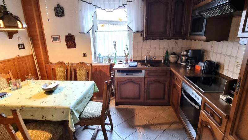 Mehrfamilienhaus, Wohnhaus Geisenheim Johannisberg - 6 Zimmer, 159 m&sup2;, 275.000&euro; | Angebot:26066265