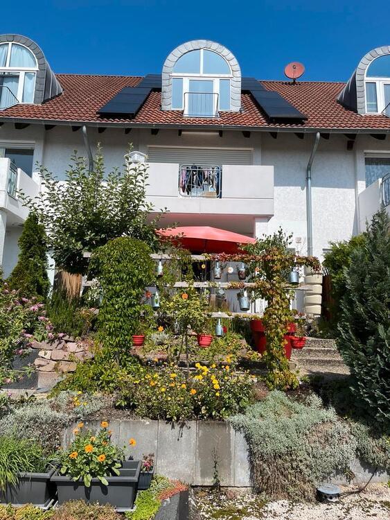 von Privat attraktives Reihenhaus unverbaubarer Fernblick