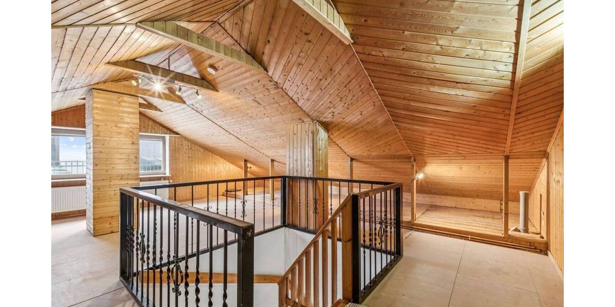 Einfamilienhaus Eppstein Vockenhausen - 8 Zimmer, 250 m&sup2;, 715.000&euro; | Angebot:26094118