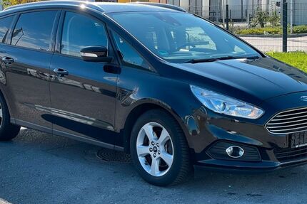 Ford S-Max 143.640 km 12.690 &euro; Ginsheim-Gustavsburg 65462