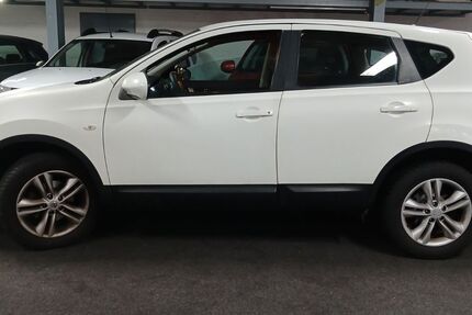 Nissan Qashqai 279.990 km 4.700 &euro; Rüsselsheim 65428