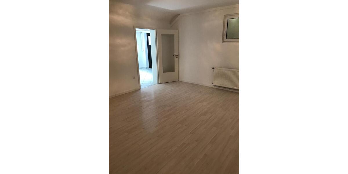 Reihenhaus Wiesbaden Südost - 5 Zimmer, 180 m&sup2;, 2.995&euro; | Angebot:26235543