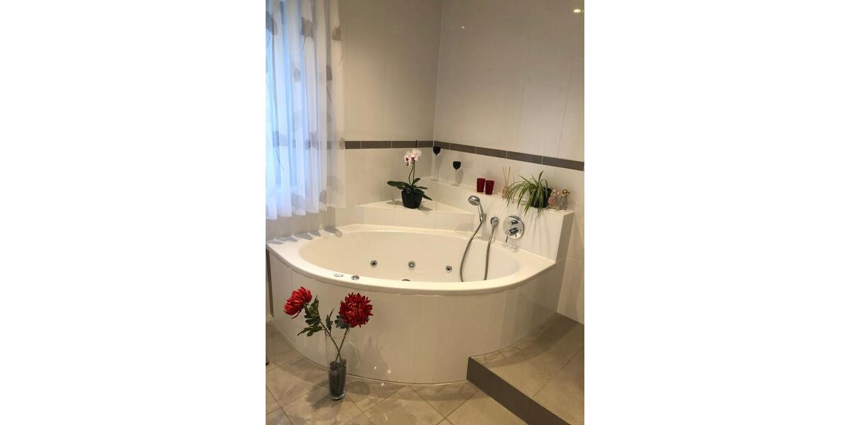 Bungalow Frankfurt am Main Nied - 4 Zimmer, 108 m&sup2;, 690.000&euro; | Angebot:24626579