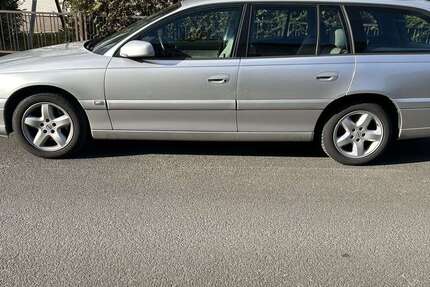 Opel Omega 113.000 km 2.950 &euro; Büttelborn 64572