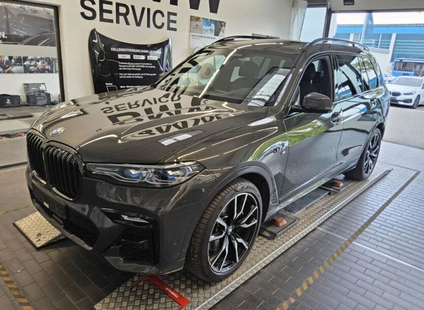 X7