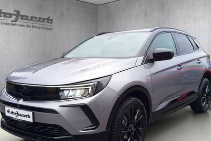 Opel Grandland (X) 22.331 km 23.950 &euro; Rüsselsheim 65428