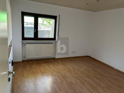 VIEL PLATZ - IDEAL FÜR MONTEURE
