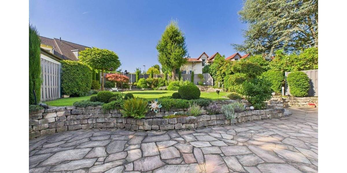 Außergewöhnliches Einfamilienhaus mit Gartenidylle & Doppelgarage - in ruhiger Lage 6 zimmer