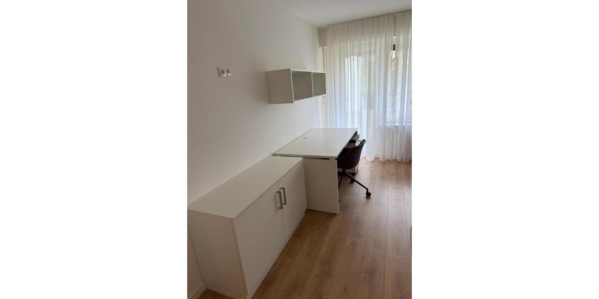 Erdgeschoßwohnung Wiesbaden Biebrich - 1.5 Zimmer, 45 m&sup2;, 1.100&euro; | Angebot:24776460
