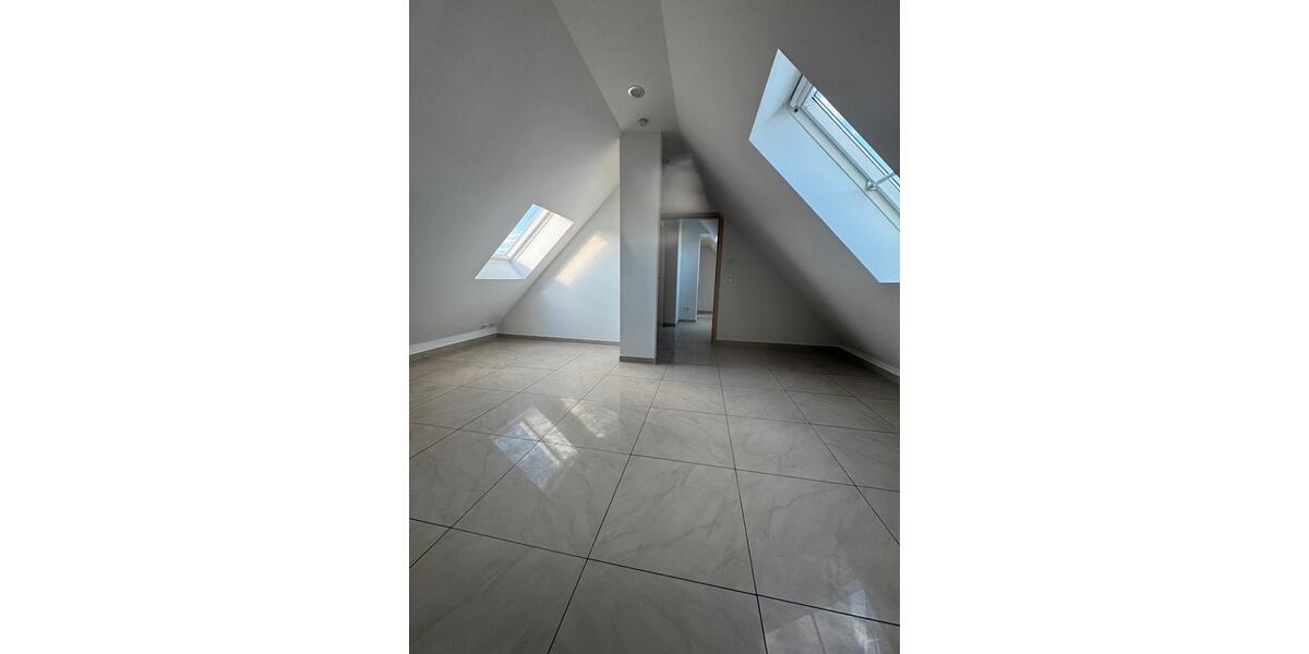 Dachgeschoßwohnung Raunheim - 2 Zimmer, 58 m&sup2;, 1.100&euro; | Angebot:26661967