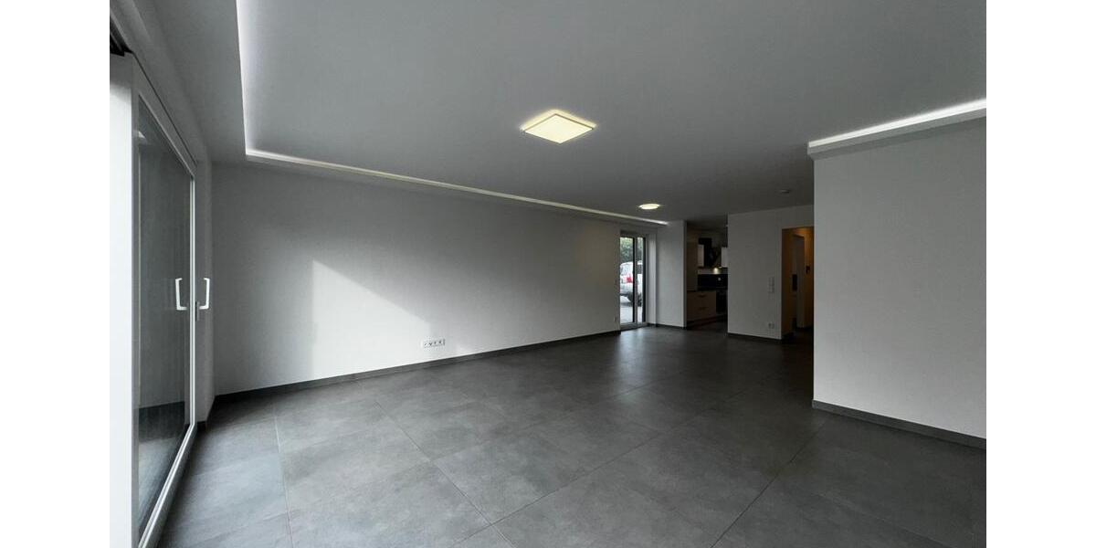 MODERN 2021 DUPLEX with approx. 170m², garden and garage, located less than 10 minutes from Clay 5 zimmer