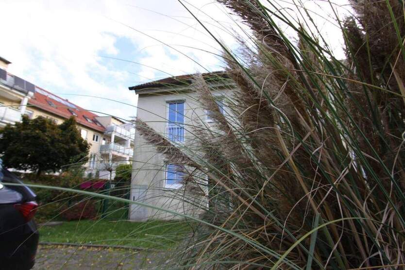 Frankfurt: Traumhaftes Reihenendhaus - bezugsfrei & bereit für Ihr neues Zuhause! 5 zimmer