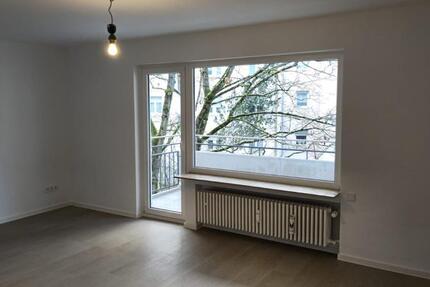 ruhige 1-Zimmer-Wohnung mit Balkon und neuer EBK 1 zimmer