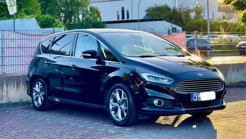S-Max