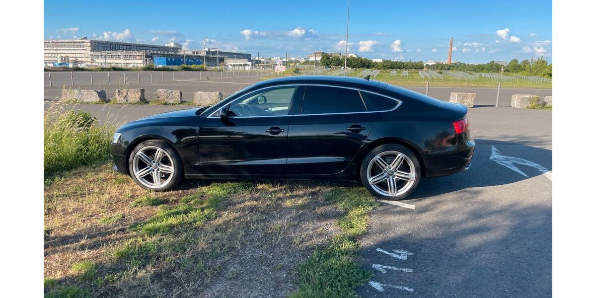 Audi A5 216.000 km 14.900 &euro; Mainz 55128