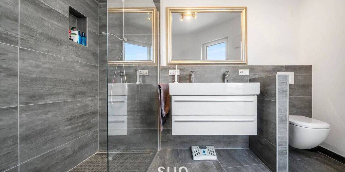 Reihenmittelhaus Frankfurt am Main Kalbach-Riedberg - 6 Zimmer, 170 m&sup2;, 1.099.000&euro; | Angebot:26703616