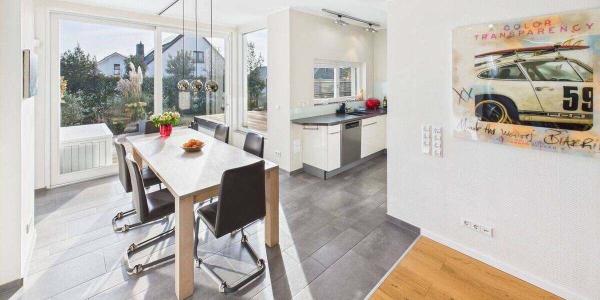 Einfamilienhaus Wiesbaden Sonnenberg - 7 Zimmer, 219 m&sup2;, 3.850&euro; | Angebot:26886904