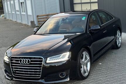 Audi A8 205.000 km 24.800 &euro; Wiesbaden 65197