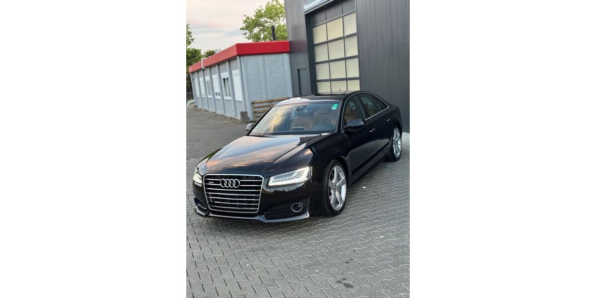 Audi A8 205.000 km 24.800 &euro; Wiesbaden 65197