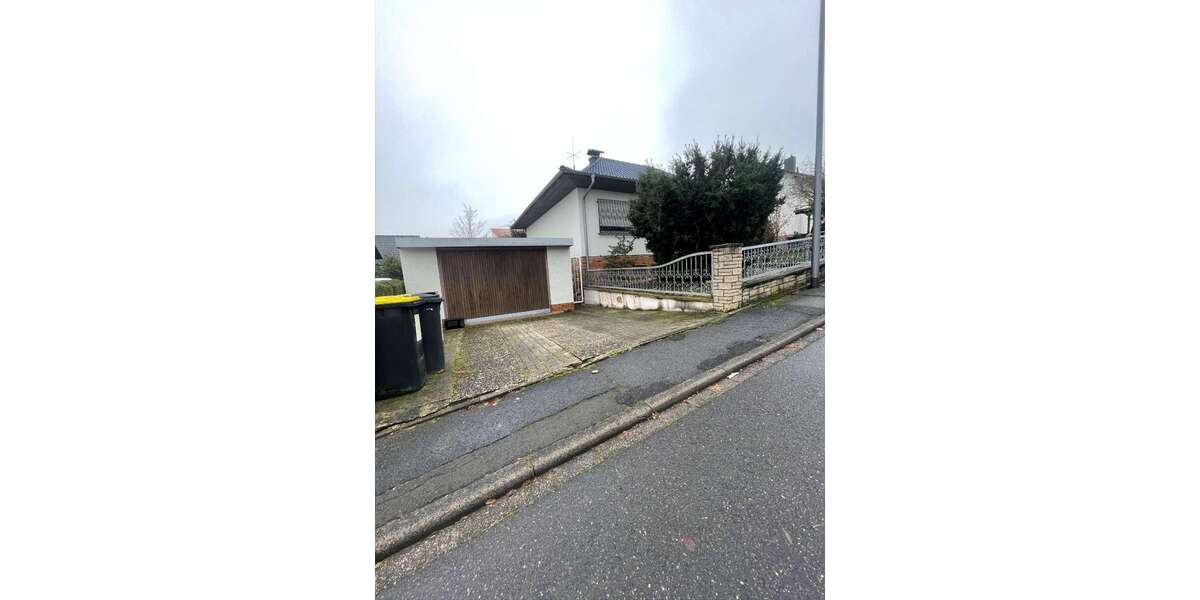 Einfamilienhaus Wiesbaden Bierstadt - 7 Zimmer, 150 m&sup2;, 3.900&euro; | Angebot:26346605