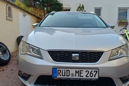 Seat Leon 111.000 km 9.900 € Taunusstein 65232