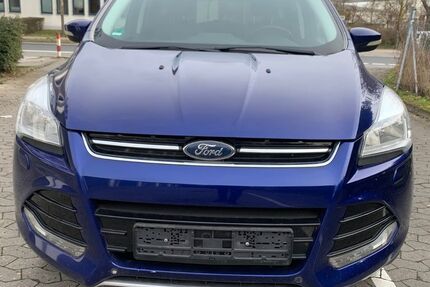 Ford Kuga 181.513 km 9.699 &euro; Mainz-Kastel 55252