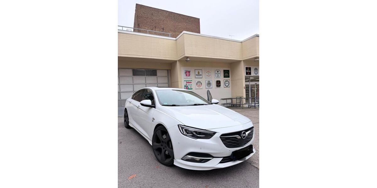 Opel Insignia 149.500 km 13.000 € Wiesbaden 65195