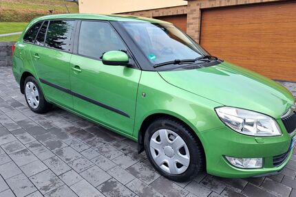 Skoda Fabia 332.000 km 2.499 &euro; Schmitten 61389