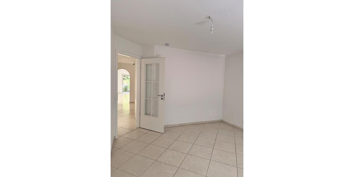 Erdgeschoßwohnung Bad Soden am Taunus - 3.5 Zimmer, 87 m&sup2;, 465.000&euro; | Angebot:27121603