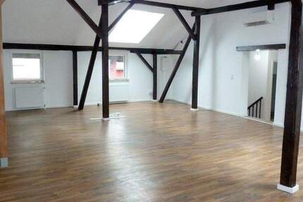 Perfektes Zusammenspiel – Wohnen und Arbeiten unter einem Dach 5 zimmer