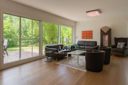 Haus zum Kaufen in Mainz Bretzenheim 1.100.000 € 277 m² 7 zimmer