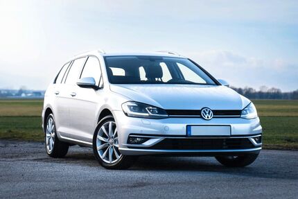 VW Golf 4.674 km 19.990 &euro; Steinbach Taunus 61449