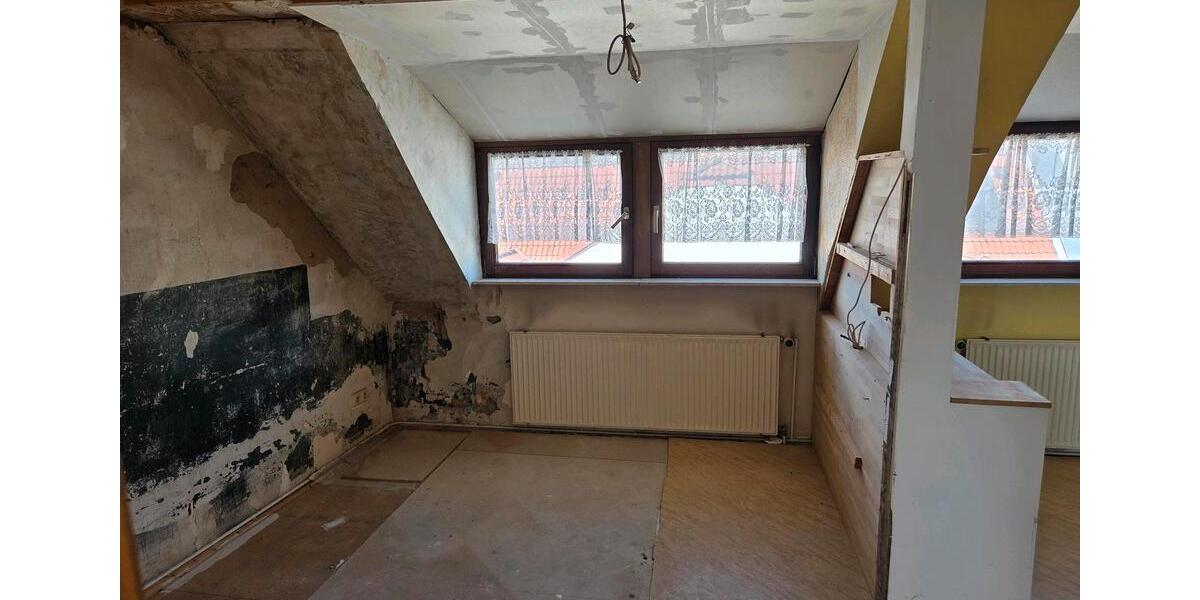 Etagenwohnung Wiesbaden Mainz-Kostheim - 5 Zimmer, 130 m&sup2;, 330.000&euro; | Angebot:27429708