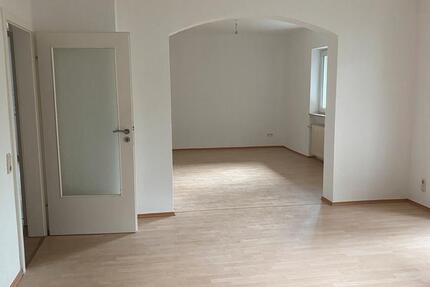 4 ZKB, Erdgeschosswohnung in Oestrich-Winkel zu vermieten zimmer