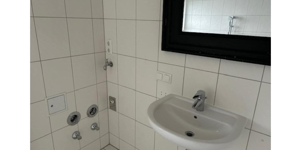 Etagenwohnung Kriftel - 2.5 Zimmer, 91 m&sup2;, 1.490&euro; | Angebot:25082720